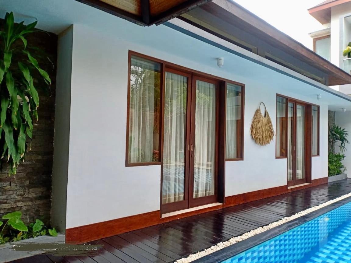 Villa Travis Seminyak Eksteriør billede