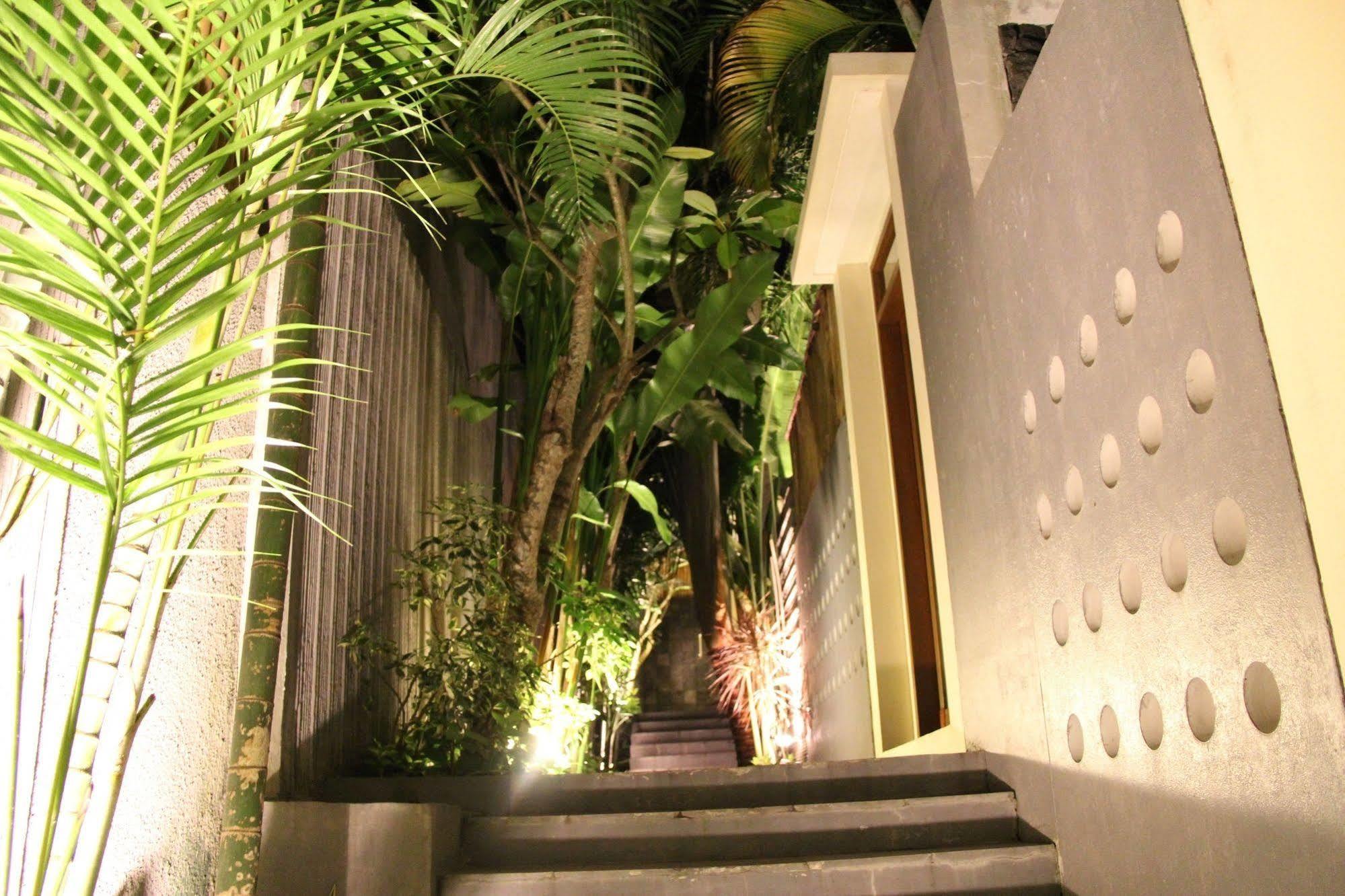 Villa Travis Seminyak Eksteriør billede