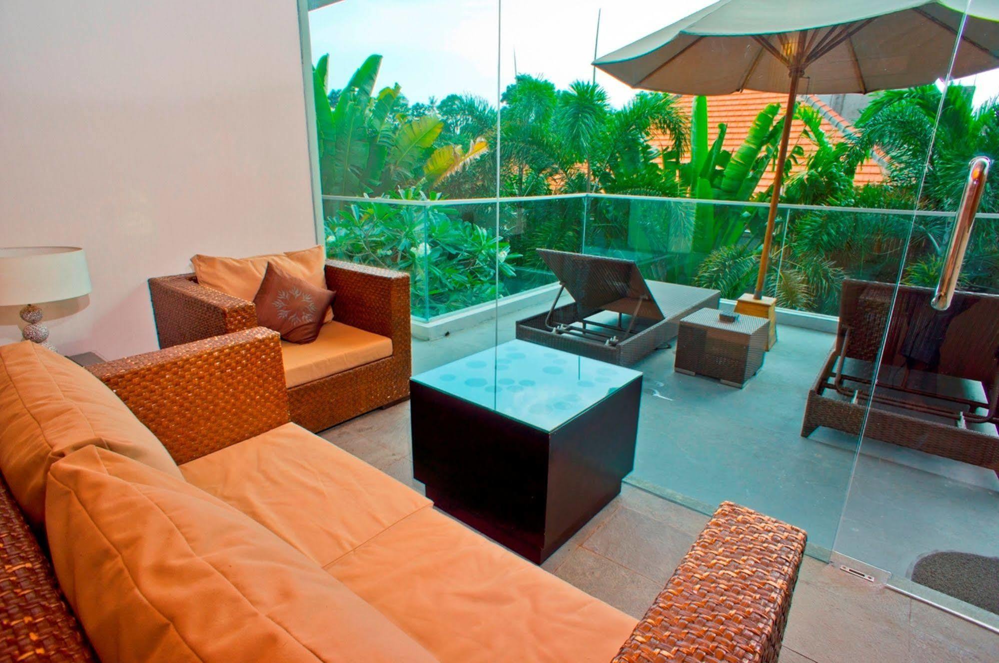 Villa Travis Seminyak Eksteriør billede